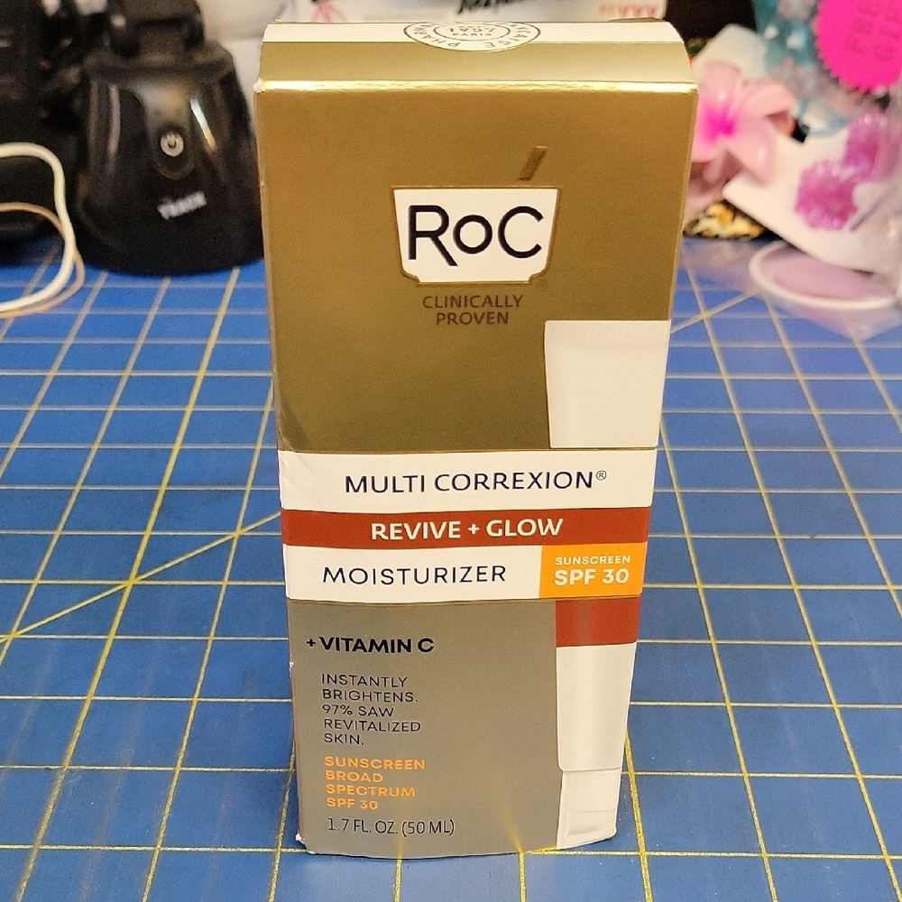 RoC Multi Correxion Revive + Glow Moisturizer 50ml New in Box